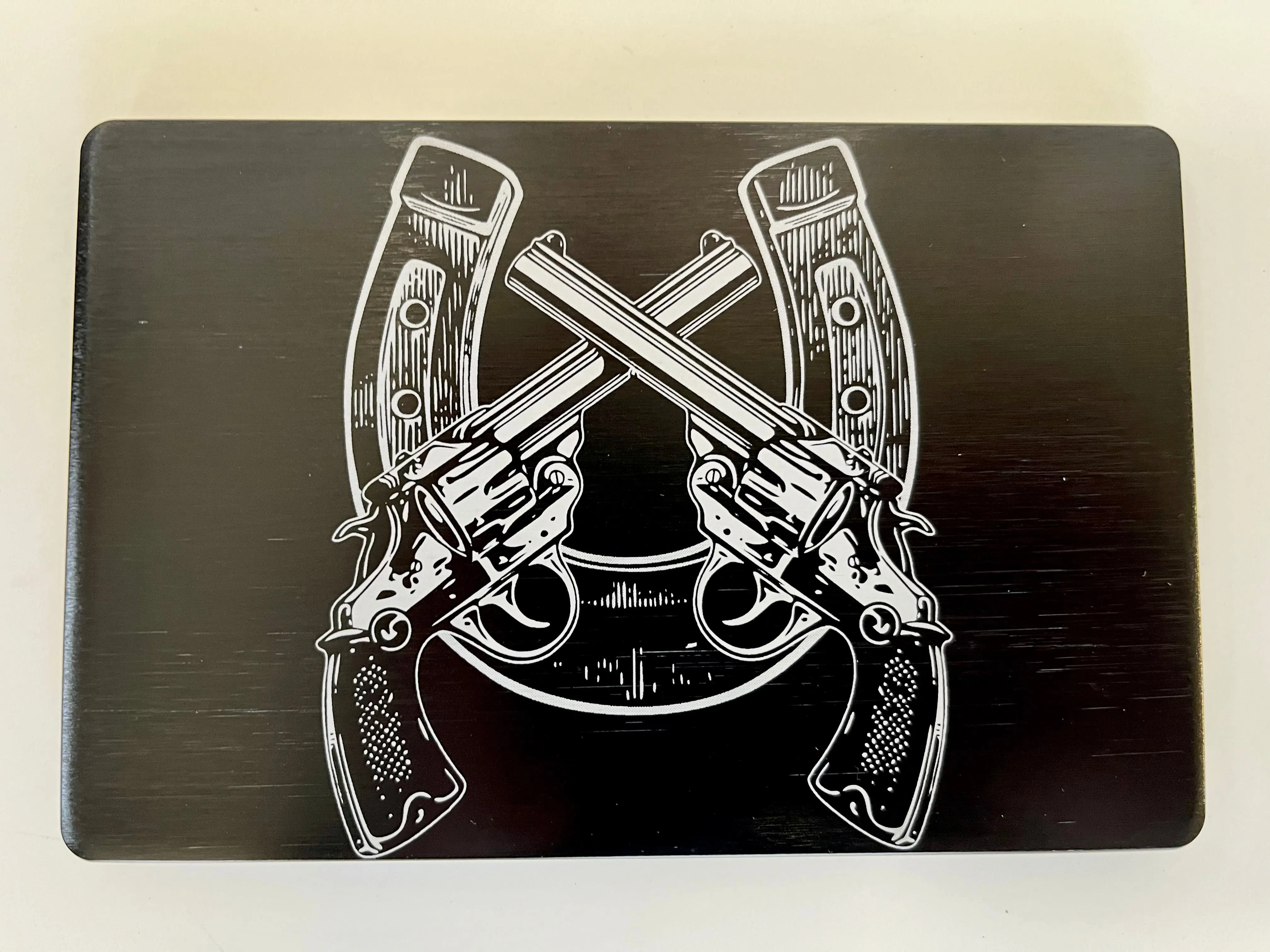 Horseshoe Crossed Revolvers Hitch Cover